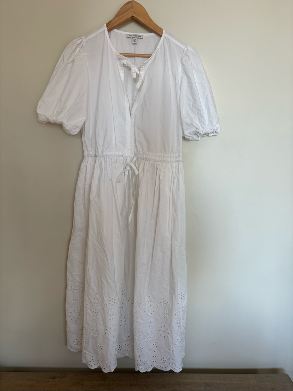 Free assembly White Eyelet Midi Dress with Puff Sleeves cotton 4-6 small